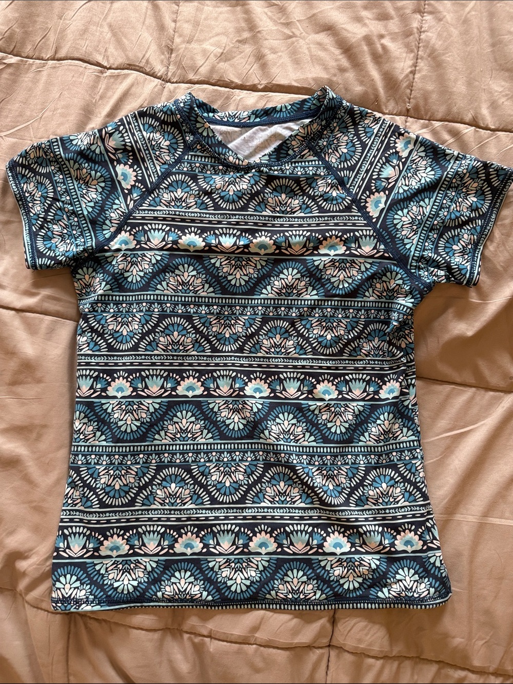 Garnet Hill Kids Blue Floral Pattern Short Sleeve Rashguard